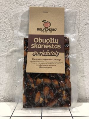 obuoliu skanestas su riesutais